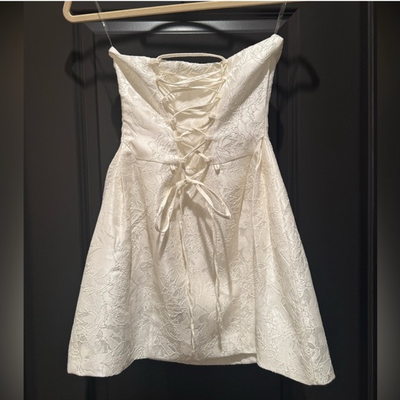 Babyboo Elenora Dress. Worn once. Removable bow. Bridal shower/bachelorette. - Picture 6 of 6